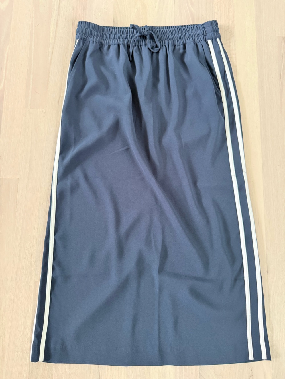 NWT Evereve Z Supply Saunder Midi Track Skirt Blue Eclipse Size Medium - Picture 2 of 11